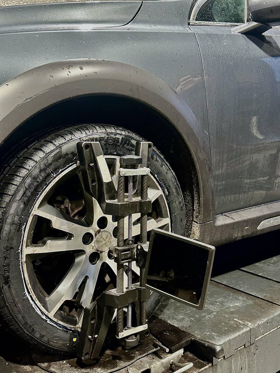 géométrie et parallélisme PMS PNEUS  