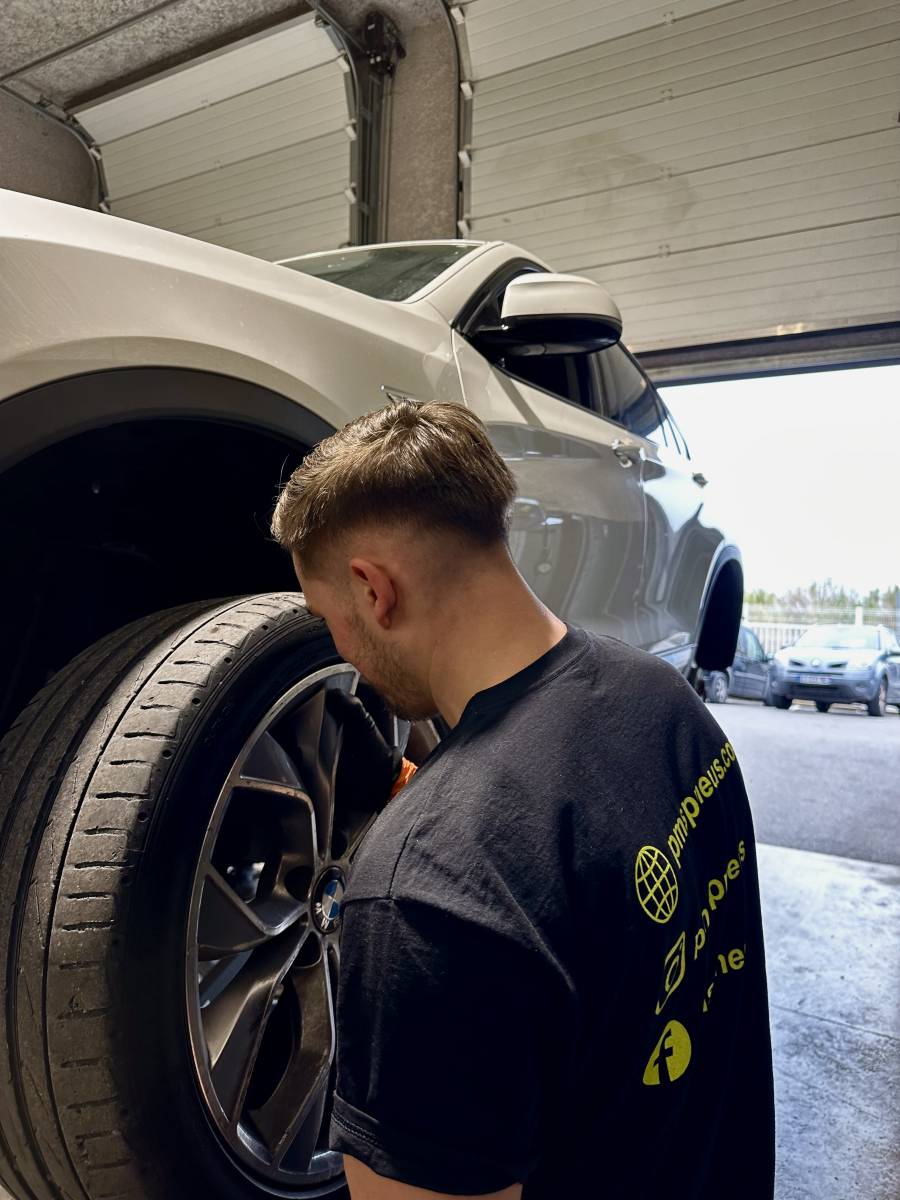 Vente/Montage pneus SUV ou 4X4 PMS, près de montpellier 